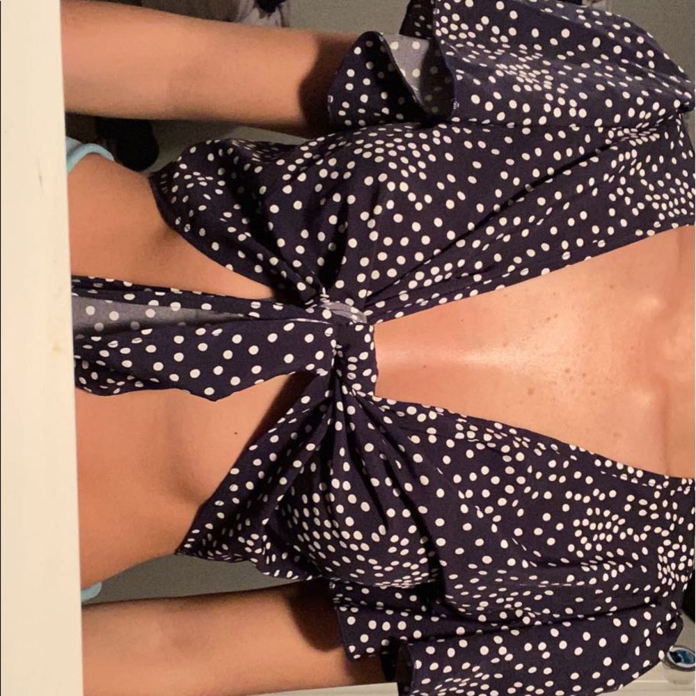 Tie top
